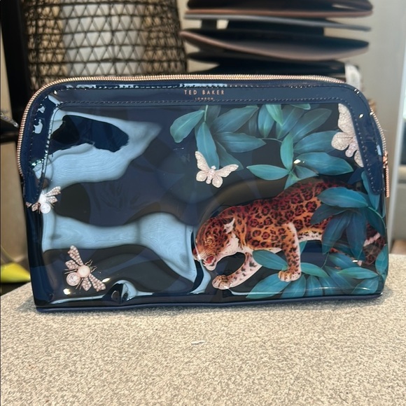 Ted Baker Navy Leoniee Houdini Jungle Print Cosmetic Case - Picture 1 of 8
